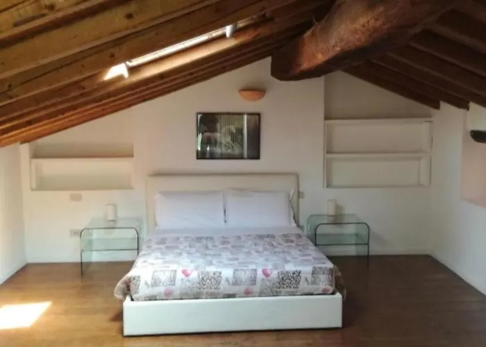 Cost 1 アパート *